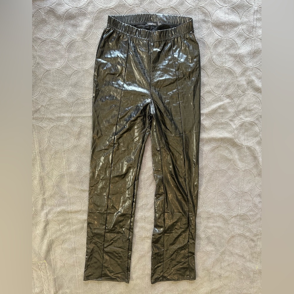 BOOHOO women’s crocodile leggings straight leg XS